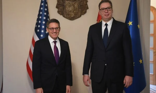 Vuciq sagt Cholet, dass sie das Kosovo auf die Gründung einer Assoziation drängen soll.
