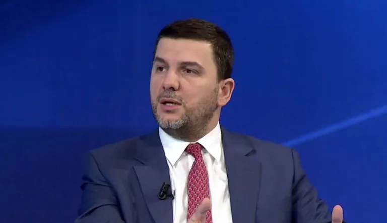 Krasniqi i mëshon Kurtit: Nuk ka as vizion, as program, as punësim, por veç propagandë