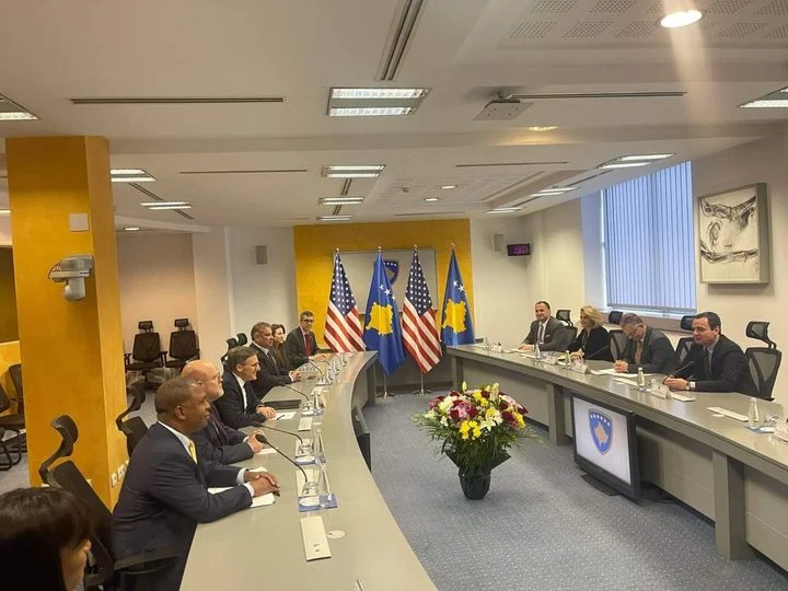 Kurts Treffen mit US-Staatsabteilung Senior Advisor Derek Chollet