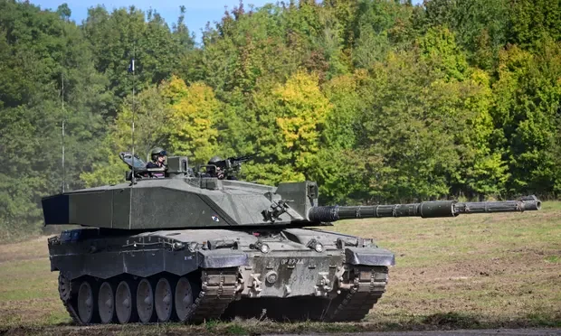 Great Britain is considering the possibility of sending tanks “Chalenger 2's direction towards Ukraine