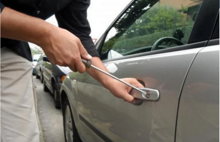 Two suspects arrested in two car theft cases