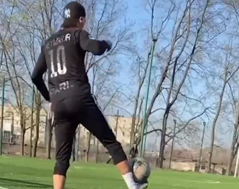 Questo tocco di palla nel 2020 di Mudryk sta facendo impazzire Arsenal e Chelsea dopo di lui