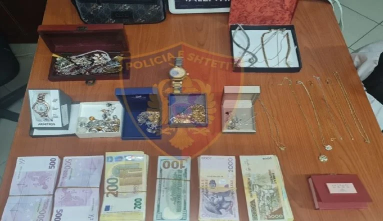 Il Pulitore ha rubato 120 mila euro con suo figlio nella casa che stava mantenendo a Tirana