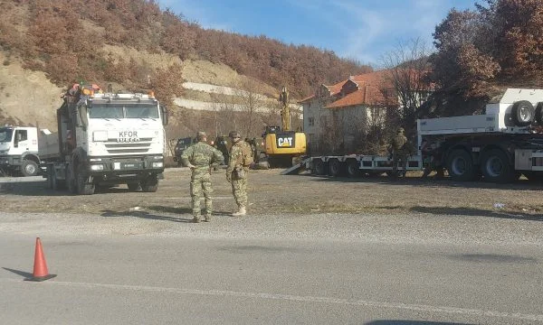 Starten Sie die Evakuierung von Barrikade-LKW auf “