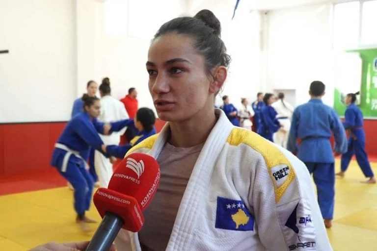 Majlinda Kelmendi rivela il problema dei giovani giudici e “Il consiglio d'oro di Driton Kukes