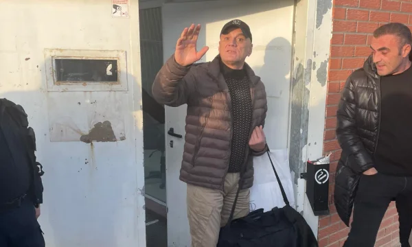 Family members escort Gani Geci to prison for the murder of Ruzhdi Shaqiri