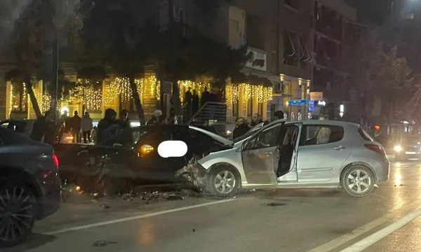 Fuerte accidente en Pristina, vista del evento
