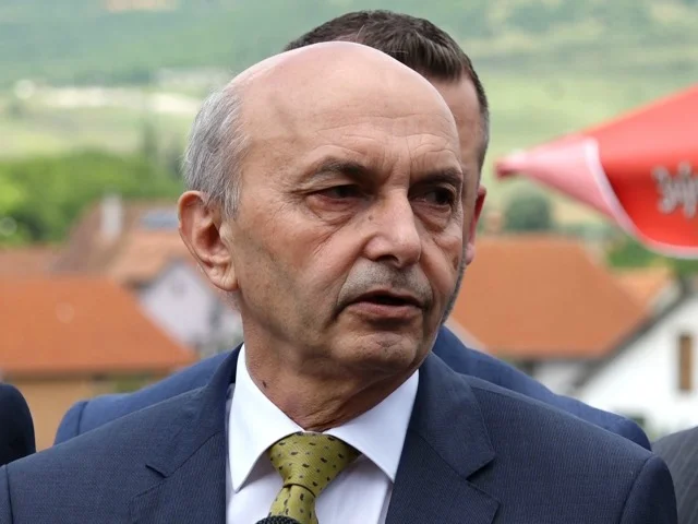 Mustafa përkujton Manajn: Shumë veprimtarë u vranë gjatë e pas luftës, autorët e nxitësit të dalin para ligjit