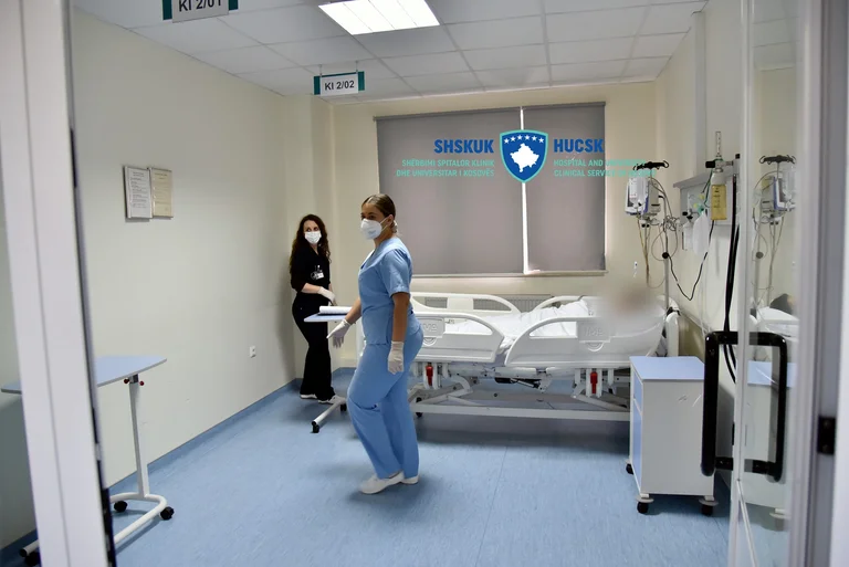 Salud en el Regreso, pacientes con ojos privados
