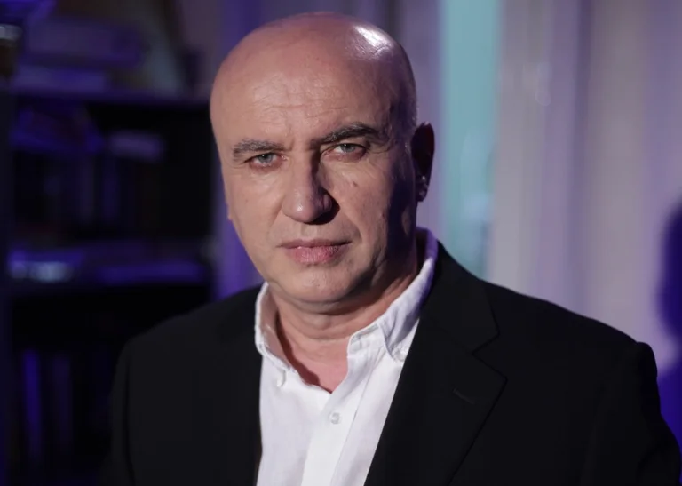 Interview/ Merro Base: Good thing Albin Kurt didn't keep his promises, his ideas are chaotic