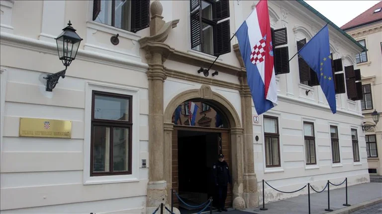 Kroacia me 1 janar bëhet pjesë e zonës Shengen dhe Eurozonës
