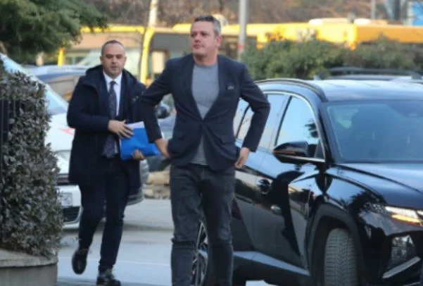 Pas PDK’së, edhe LDK e çon në Kushtetuese Ligjin për Zyrtarët Publikë