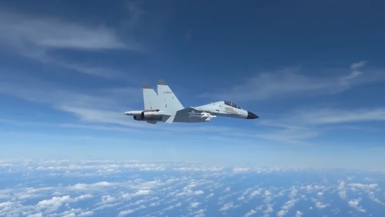 SHBA: Avionët luftarakë kinezë përgjojnë aeroplanët amerikanë
