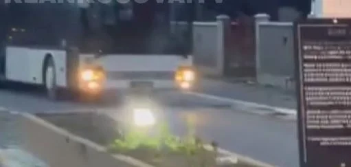 Largohen edhe autobusët barrikadues në Rudarë