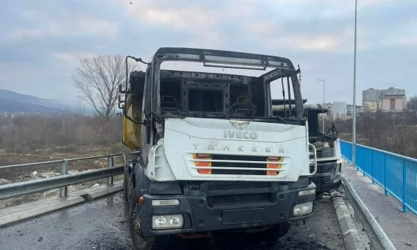 KP: Nisin përplasjet midis barrikaduesve në veri, rusët kundër Vuçiqit