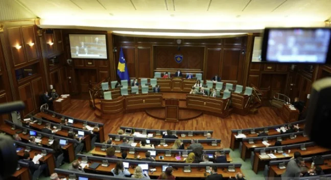 KDI: Deputetët munguan mbi 1700 herë në seanca