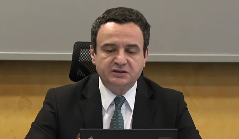 Kurti: Ftoj të gjithë serbët të aplikojnë për punë në institucionet e Kosovës