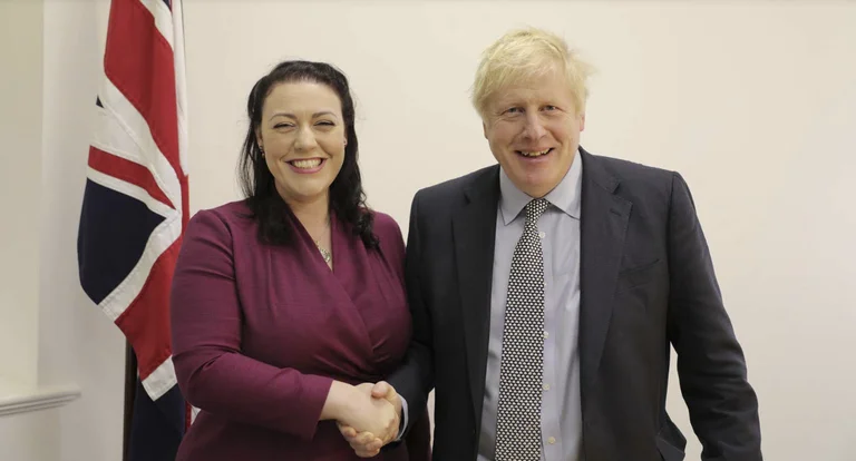 Deputetja britanike: Agresionet e Serbisë ndaj Kosovës janë të papranueshme