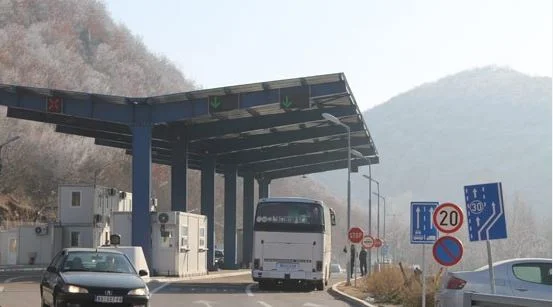 Shtohet ngarkesa tek Dheu i Bardhë