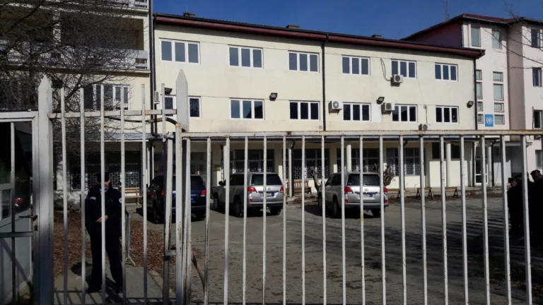 Pasiguria: Gjykatësit shqiptarë nga veriu shpërngulen në jug të Mitrovicës