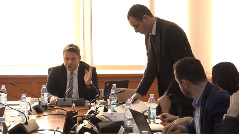 Mija levanta voz en la Comisión, tres diputados VV emiten reunión