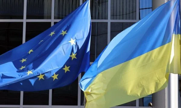 L'UE et l'Ukraine tiendront un sommet au début de l'année prochaine, situation peu claire
