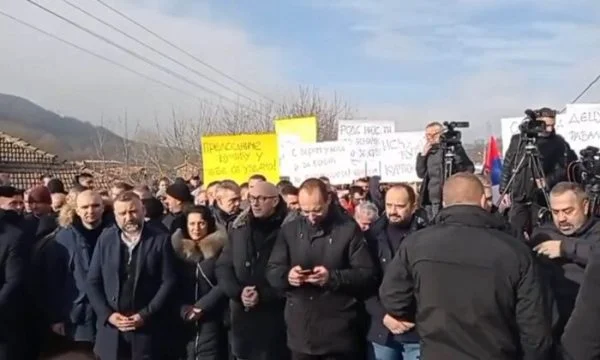 Proteste im Norden gegen Botschafter: Rohde das ist nicht Deutschland, das ist Serbien