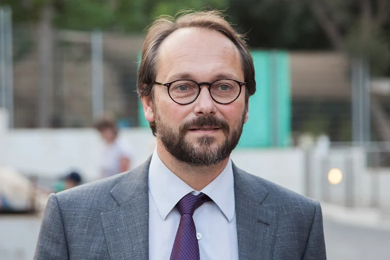 Jefe de la UE en Belgrado: Trabajamos día y noche para encontrar una solución en el norte