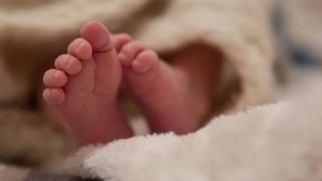 Skandali me foshnjen e vdekur: Krejt çka dihet deri më tani për rastin që tronditi vendin
