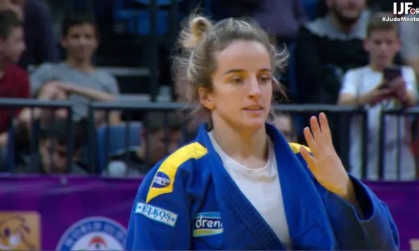 Distria Krasniqi KAMIONE gewann Gold zum vierten Mal bei Judo Masters