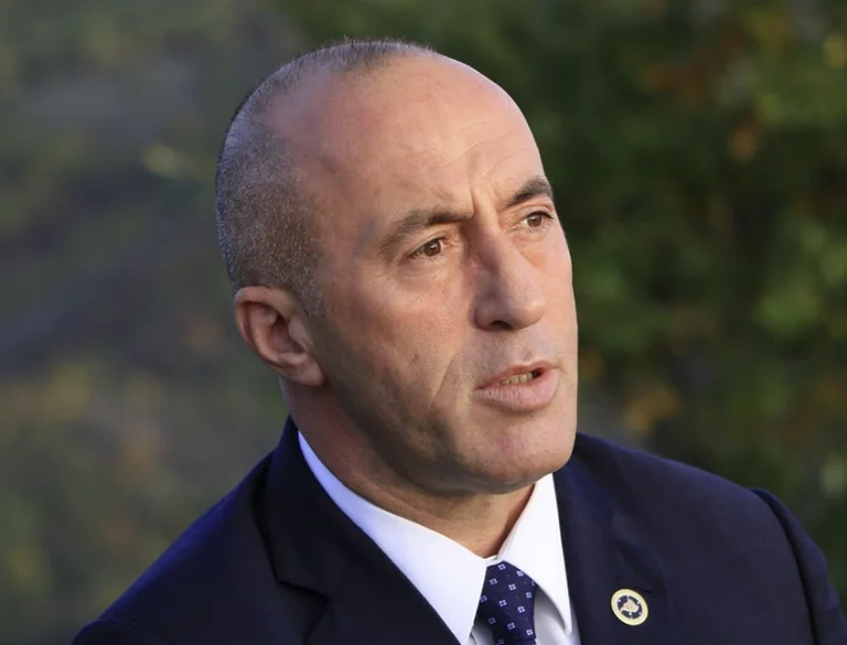 Haradinaj calls on politicians: Make sure we spend our holidays in family tranquillity, not the barricades