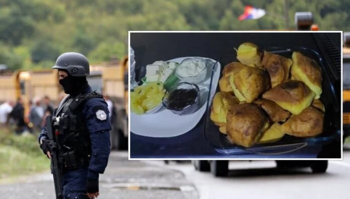 Los residentes de los barrios bosnios en las últimas horas son enviados a la policía local y comida del chaff