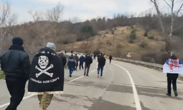 Chi è il gruppo terroristico direttamente legato a Putin che guida la protesta nel Kosovo settentrionale ieri