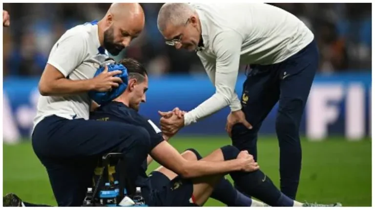 Super. Frankreich hat sieben Ersatze im Finale gegen Argentinien gemacht