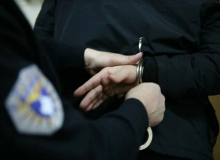 Attaquer à Gjilan, arrêter une personne