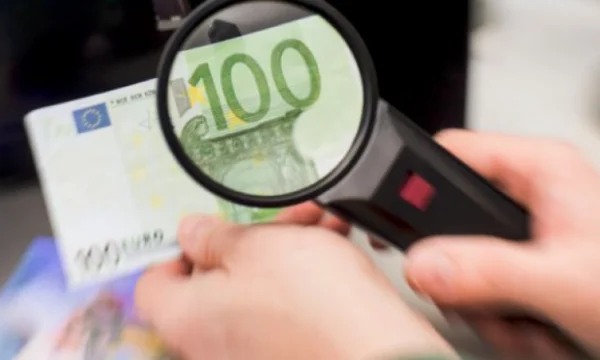 Über 10.000 gefälschte Euro beschlagnahmt in Prizren, Polizeidetails