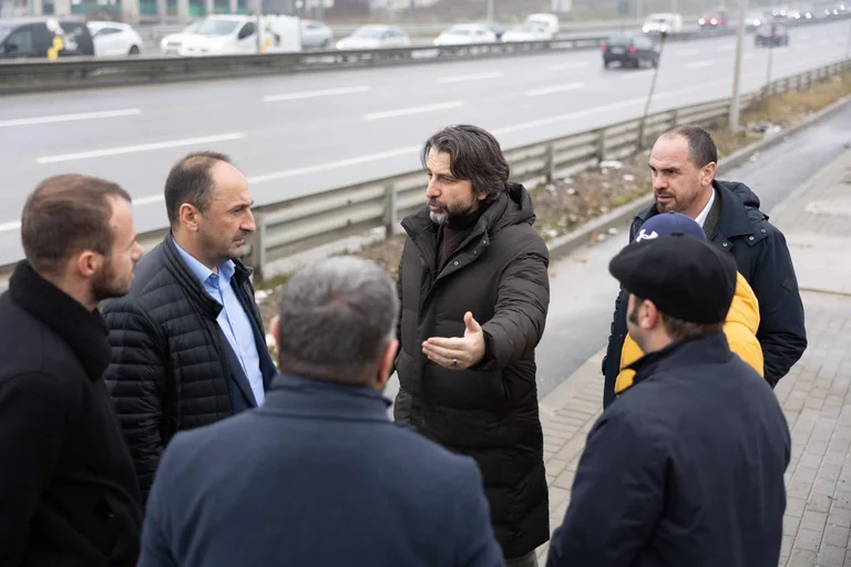 Rama tells of three major projects under way in Pristina