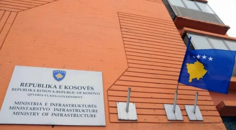 The evil of tenders that can cost 50,000 euros to the Ministry of Infrastructure