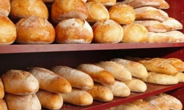 Einige Ofene in Pristina ändern den Preis von Brot