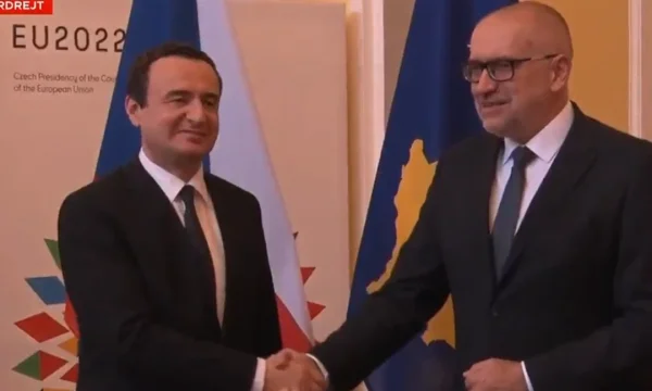 Kurti hands over to Czech Presidency Kosovo's EU membership application