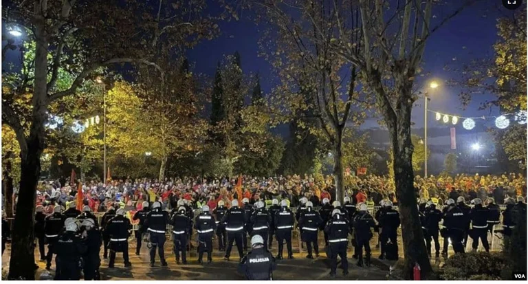 Montenegro's parliament approves amendment of Law to President, protesters react violently