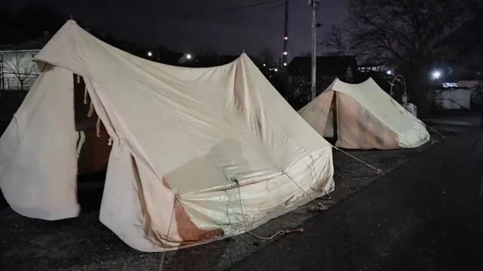 Después de las barricadas, los serbios del Norte deciden las tiendas