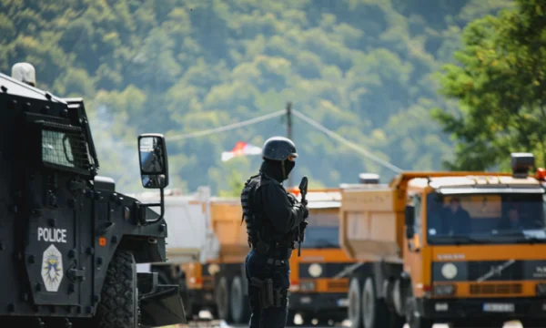 Nis afati sipas marrëveshjes në Bruksel, edhe tetë orë kohë për tërheqje nga veriu