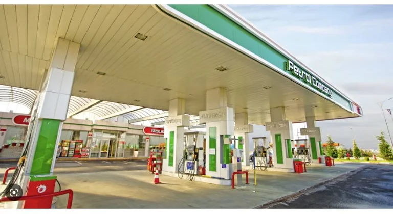 Öl mit nur 1,34 Euro, Petrol Company kommt mit einem super Rabatt.