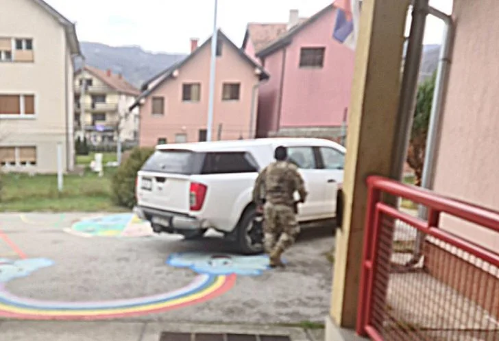 Yesterday's intervention, KFOR apologises for exploiting the yard of a residence in Leposaviq
