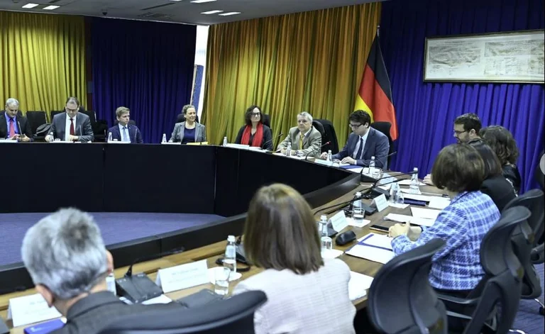 Alemania promete 37m euros para Kosovo