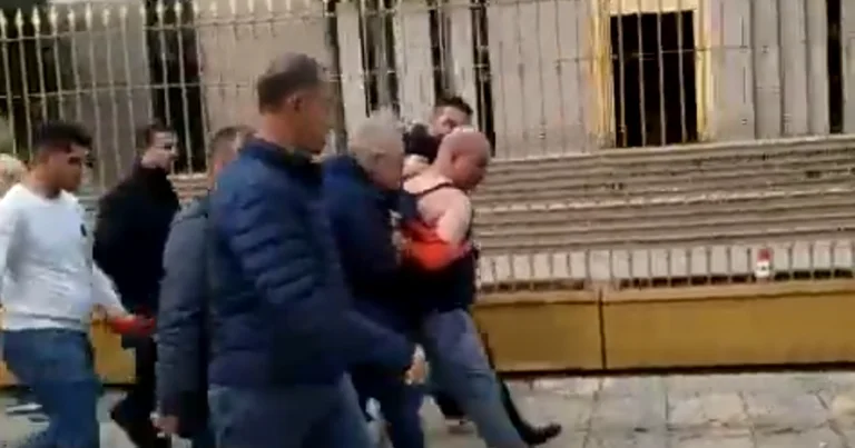 Sali Berisha's attacker is also bleeding, leaving with urgency to hospital