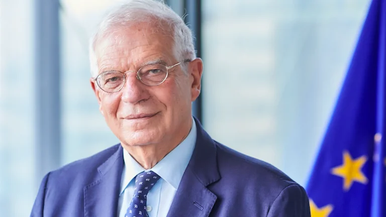 Borell: Rusia po intensifikon shtypjen e mediave të pavarura