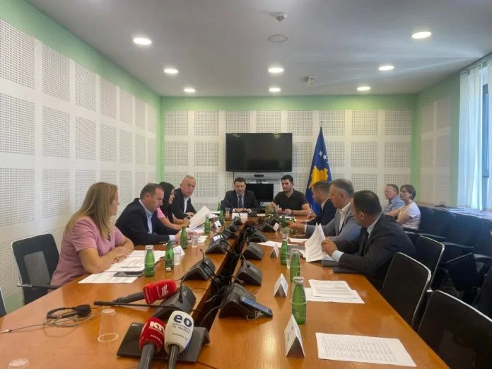 Energy investigative Commission Continues Witness Interview