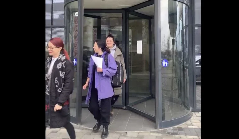 activists Neri Feriz and Anita Doctor are released, arrested in protest of Hamide Magash's murder